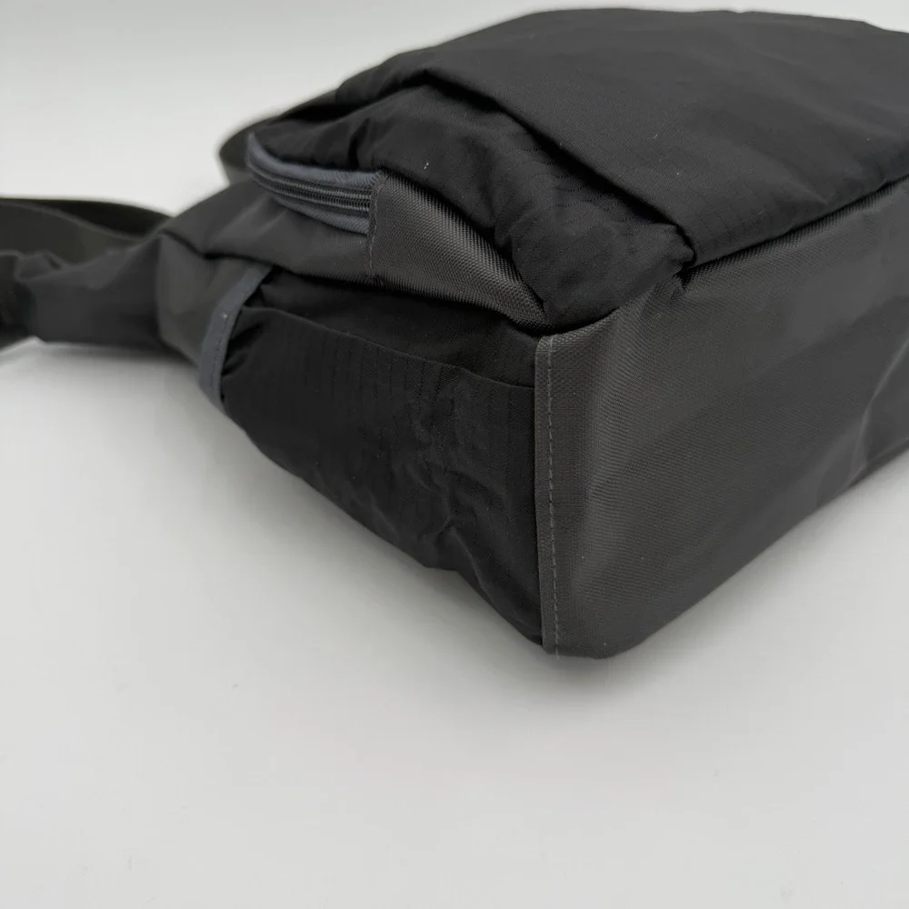 NuPouch Crossbody Bag Black Gray Ripstop Nylon Multi Pocket Travel Messenger EUC